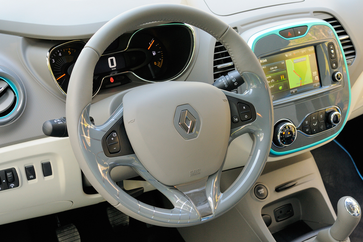 Renault Captur dash