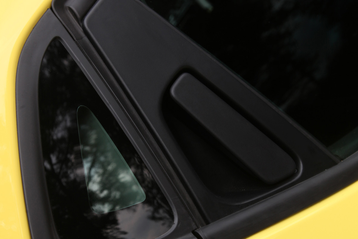 Renault Clio rear door handle