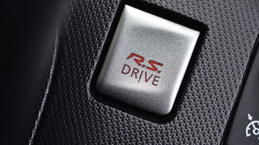 Renault Clio Renaultsport button