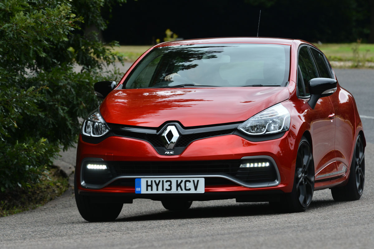 Renault Clio Renaultsport front corner