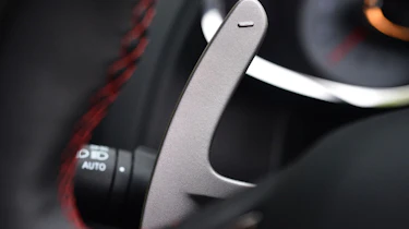 Renault Clio Renaultsport paddleshift