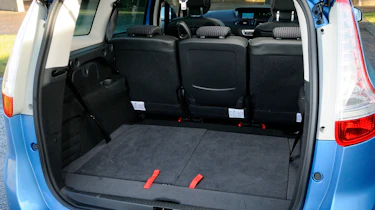 Renault Grand Scenic 1.5 dCi boot