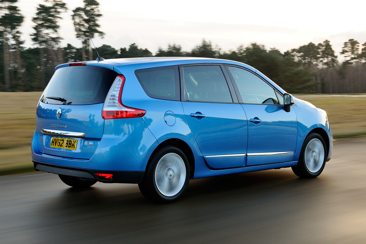 Renault Grand Scenic 1.5 dCi rear tracking