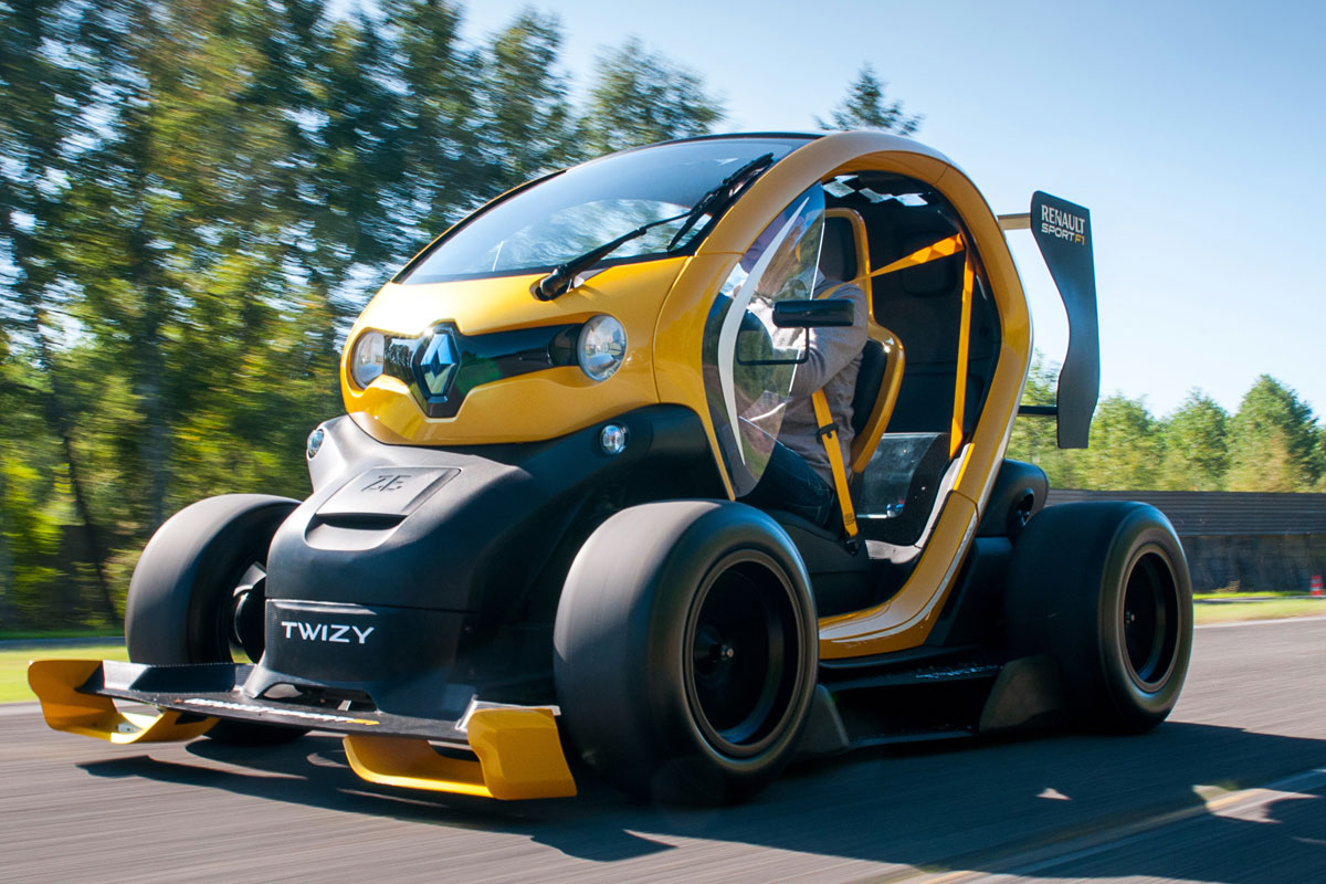 Renault Twizy F1 action