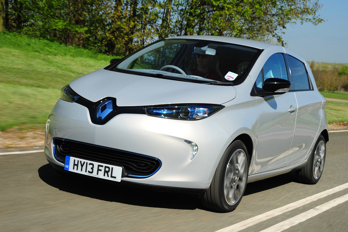 Renault ZOE Zen front tracking