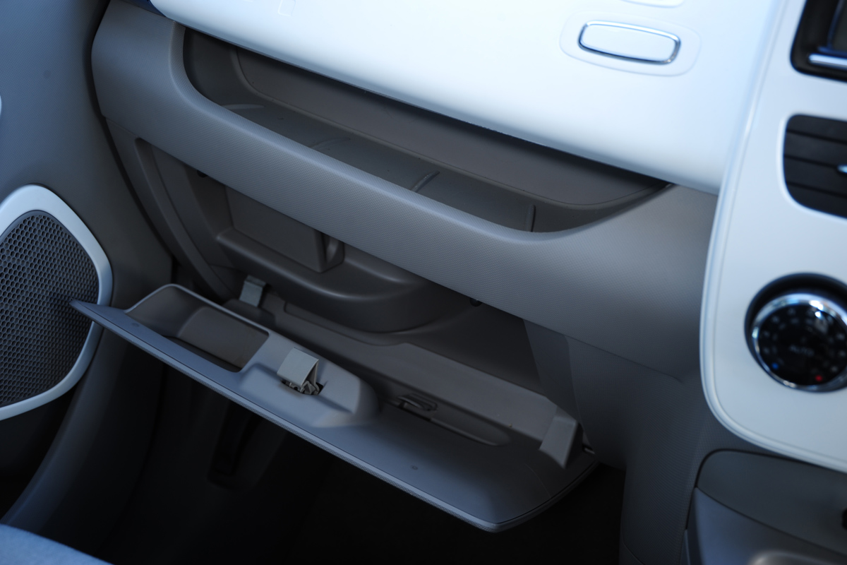 Renault ZOE Zen glovebox