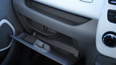 Renault ZOE Zen glovebox