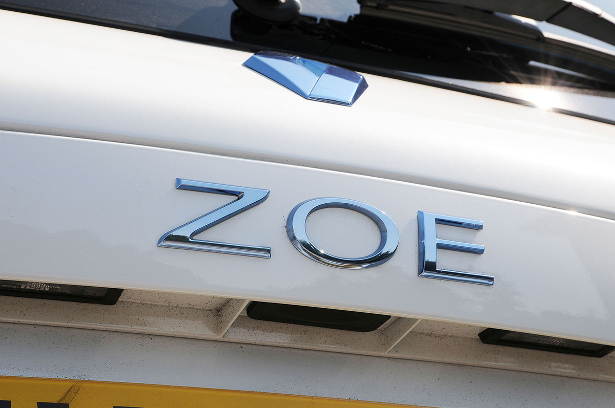 Renault Zoe badge