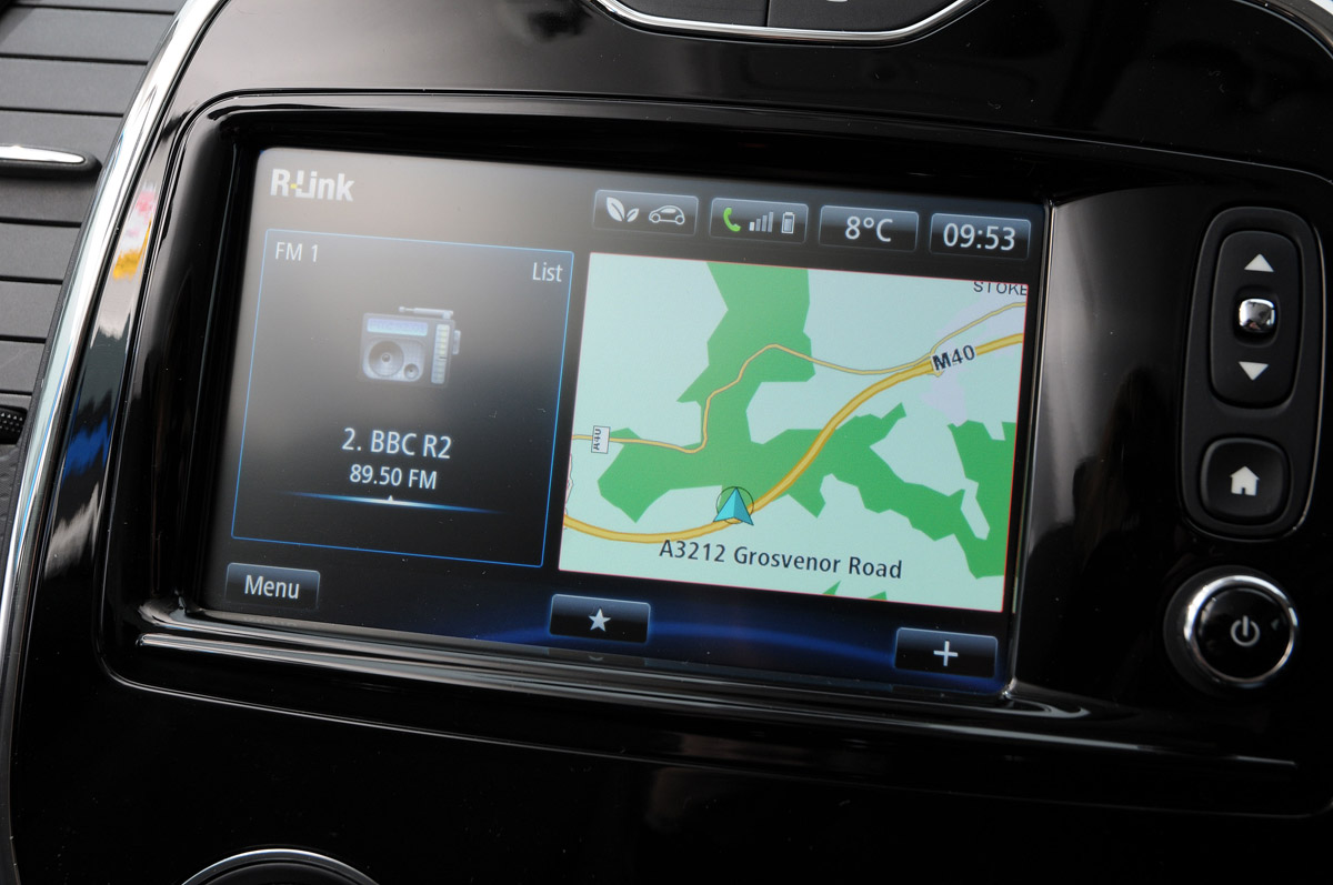 Renault Captur automatic 2014 sat nav
