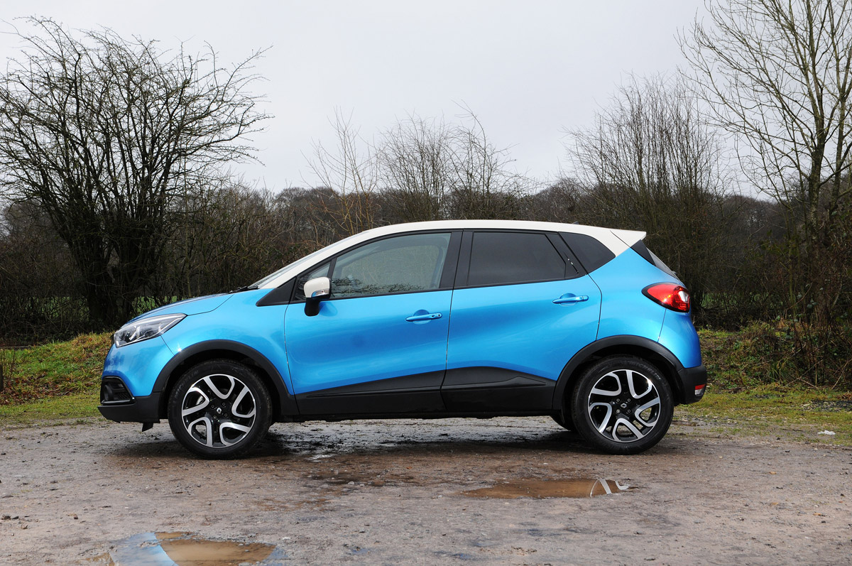 Renault Captur automatic 2014 side