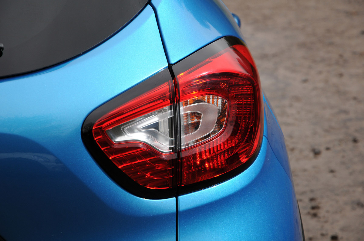 Renault Captur automatic 2014 taillight