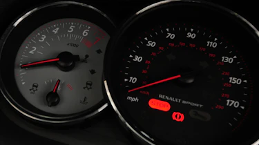 Renaultsport Megane Cup dials