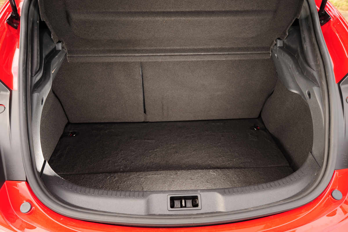 Renaultsport Megane Cup boot