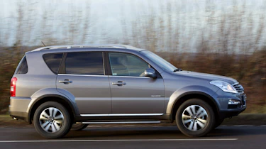 SsangYong Rexton W panning