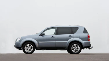 SsangYong Rexton CS left side