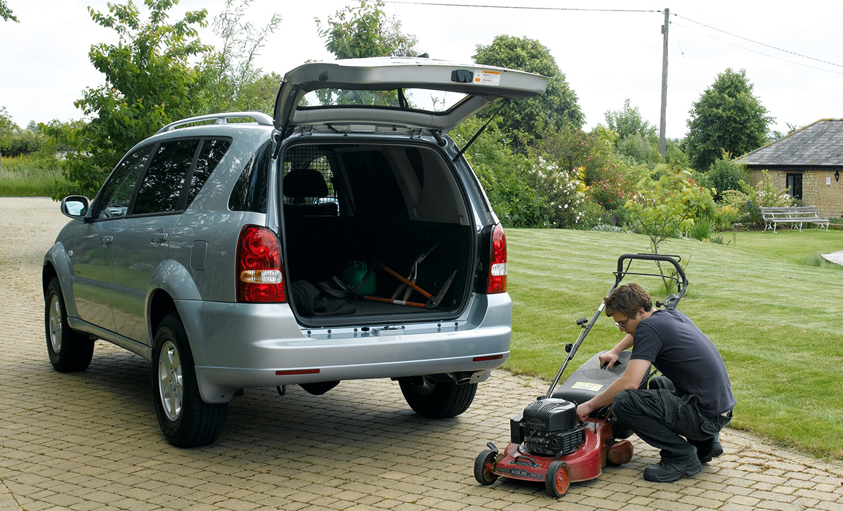 Ssangyong Rexton CS rear door open
