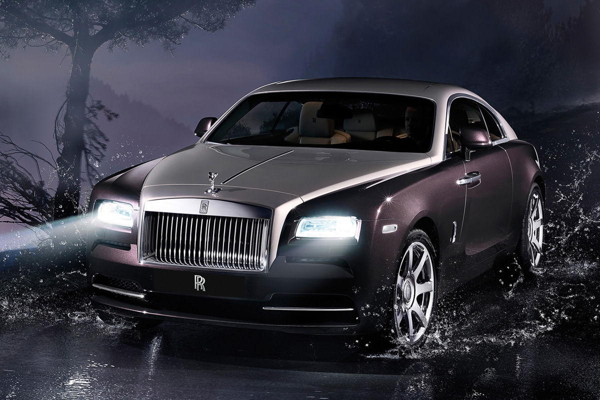 Rolls-Royce Wraith front three-quarters