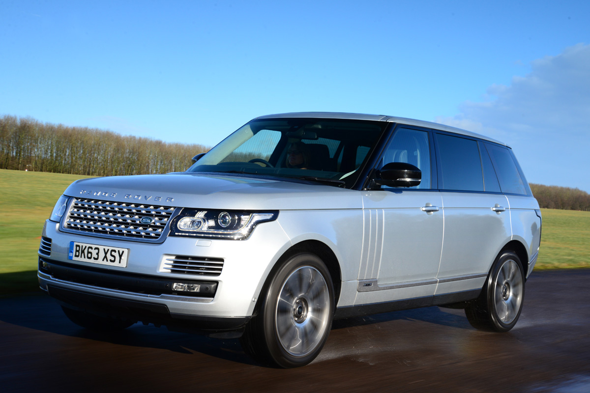 Range Rover LWB action