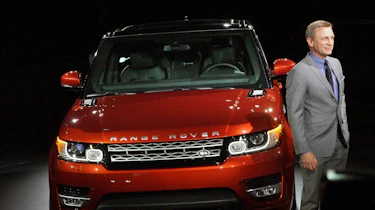 Range Rover Sport front cornering