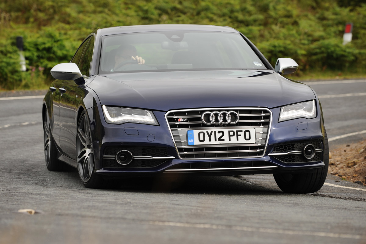 Audi S7 front cornering