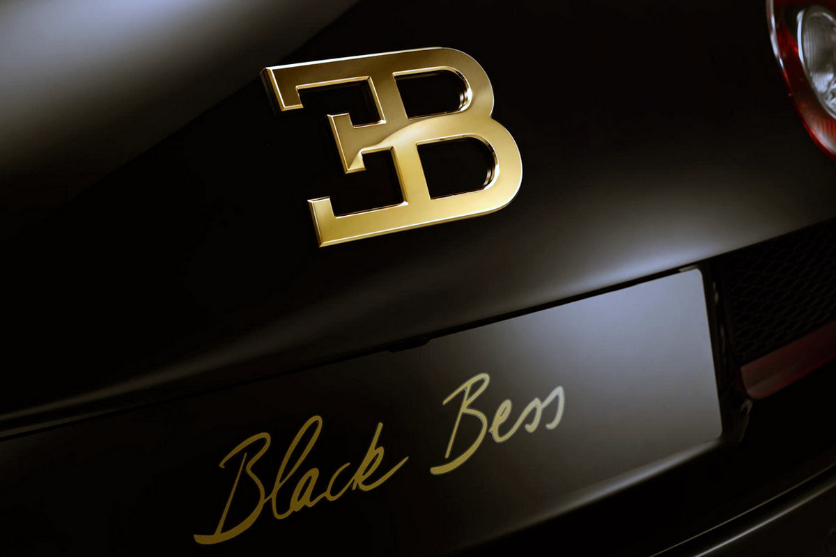 Bugatti-Veyron-Black-Bess-Grand-Sport-Vitesse-badge