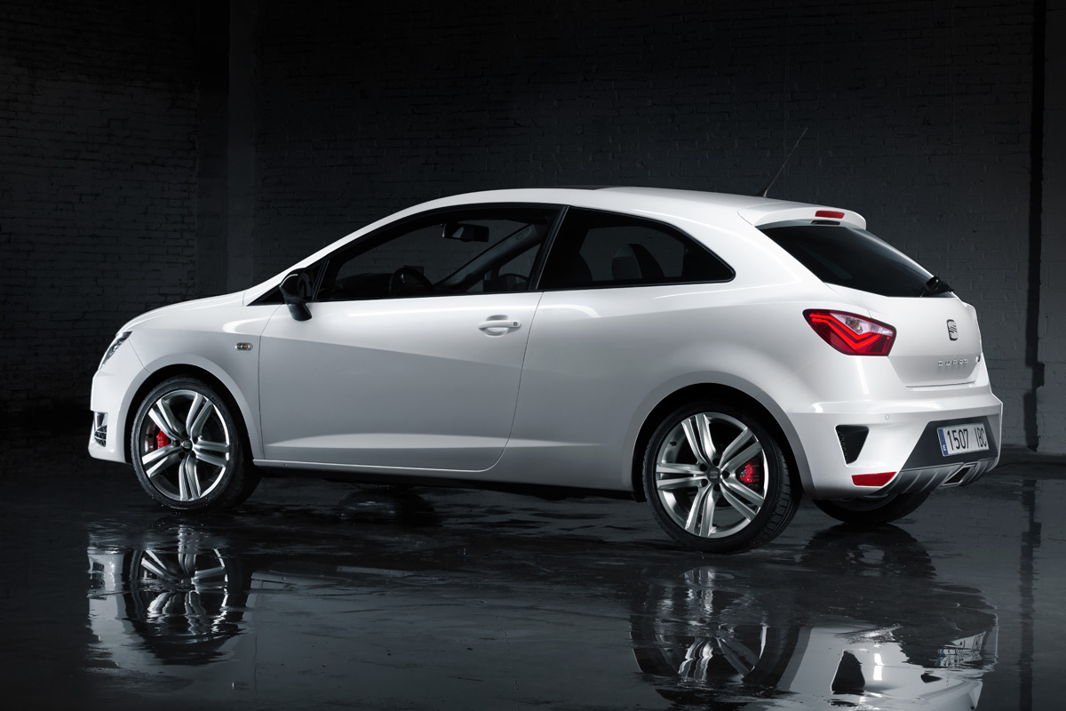 SEAT Ibiza Cupra panning