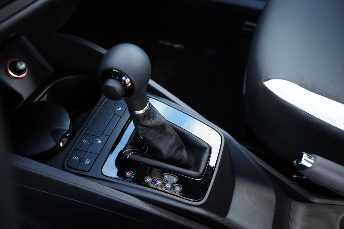 SEAT Ibiza Cupra gear lever