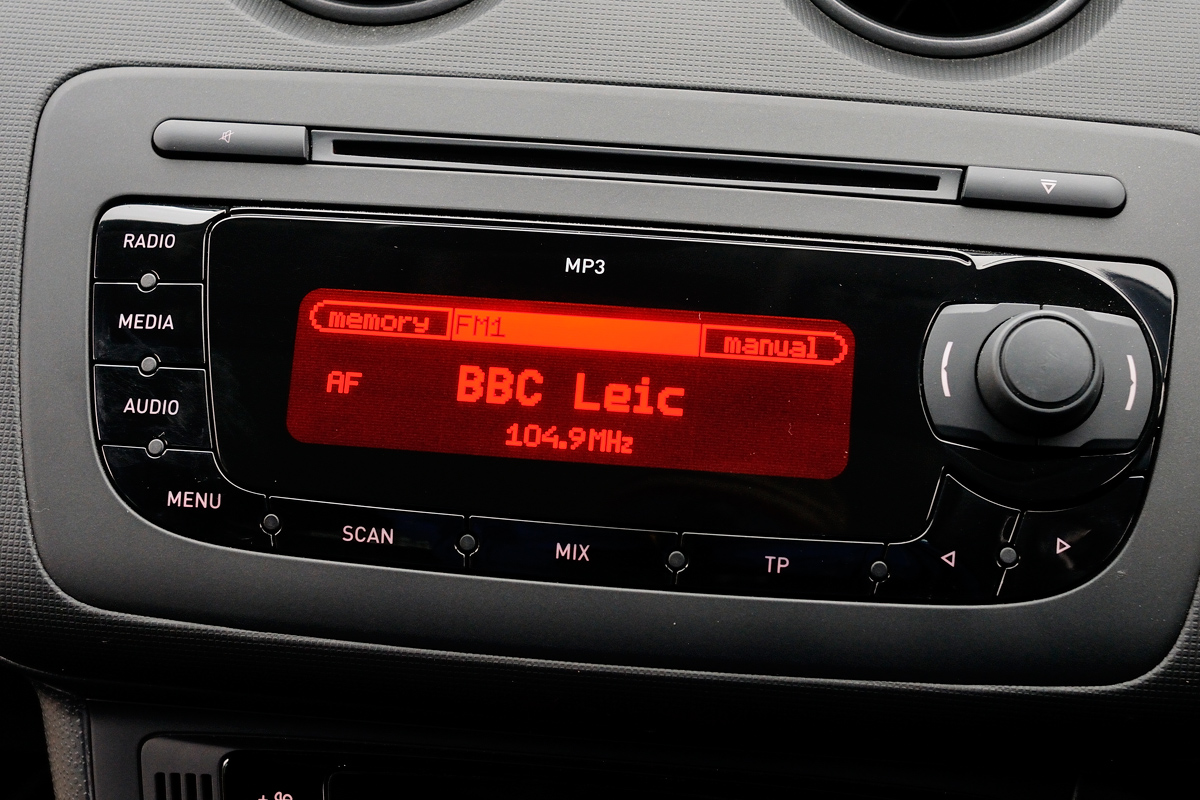SEAT Ibiza FR centre console