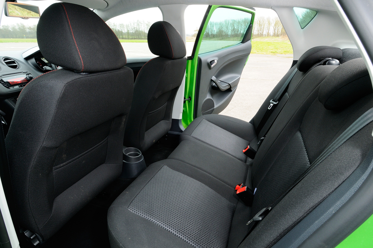 SEAT Ibiza FR rear seats