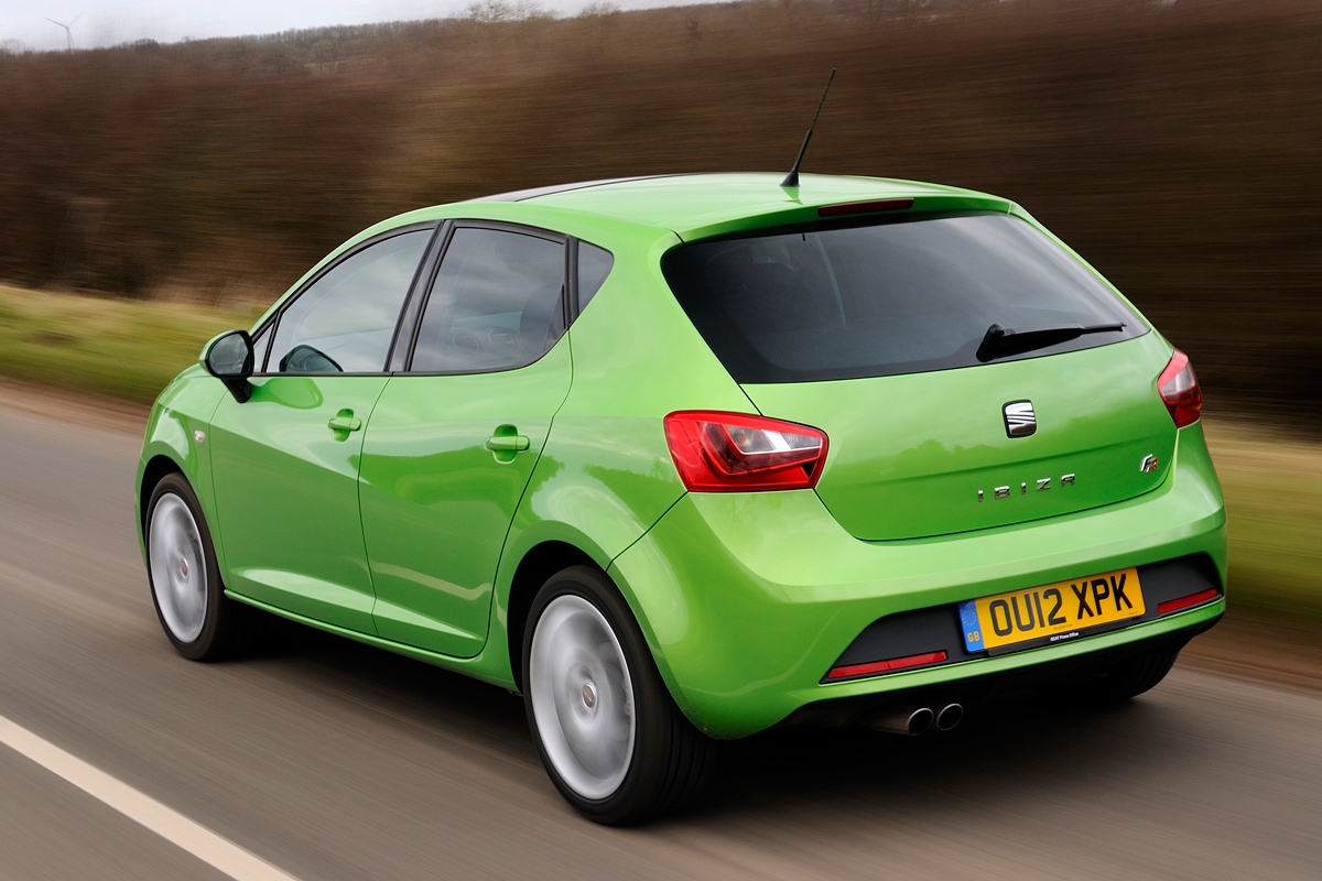 SEAT Ibiza FR rear tracking