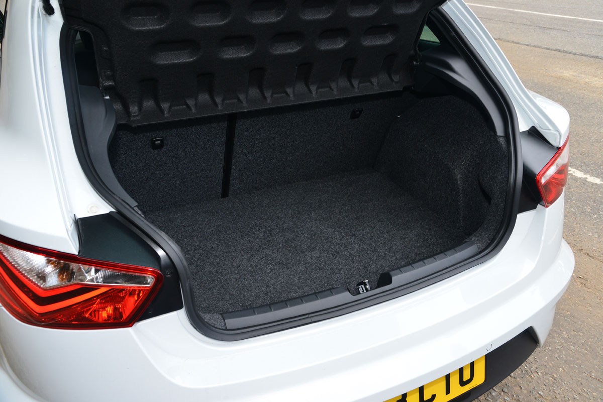 SEAT Ibiza SC Cupra boot