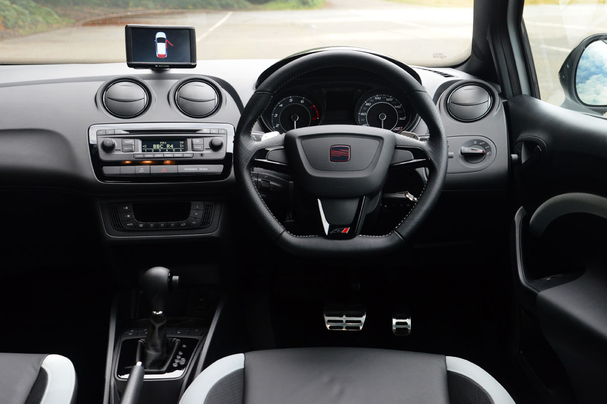 SEAT Ibiza SC Cupra dashboard