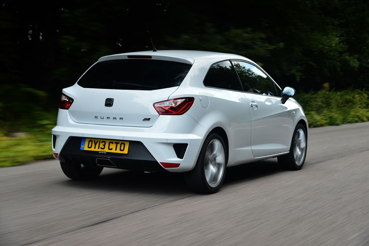 SEAT Ibiza SC Cupra rear tracking