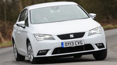 SEAT Leon 1.6 TDI SE front cornering