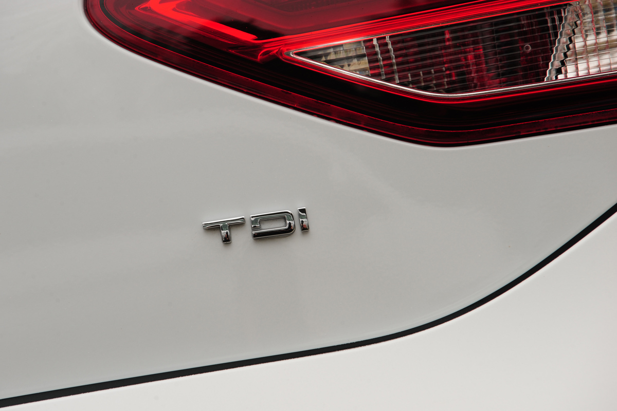 SEAT Leon 1.6 TDI SE badge