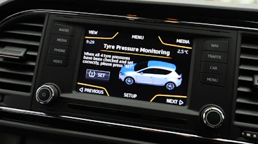 SEAT Leon 1.6 TDI SE display