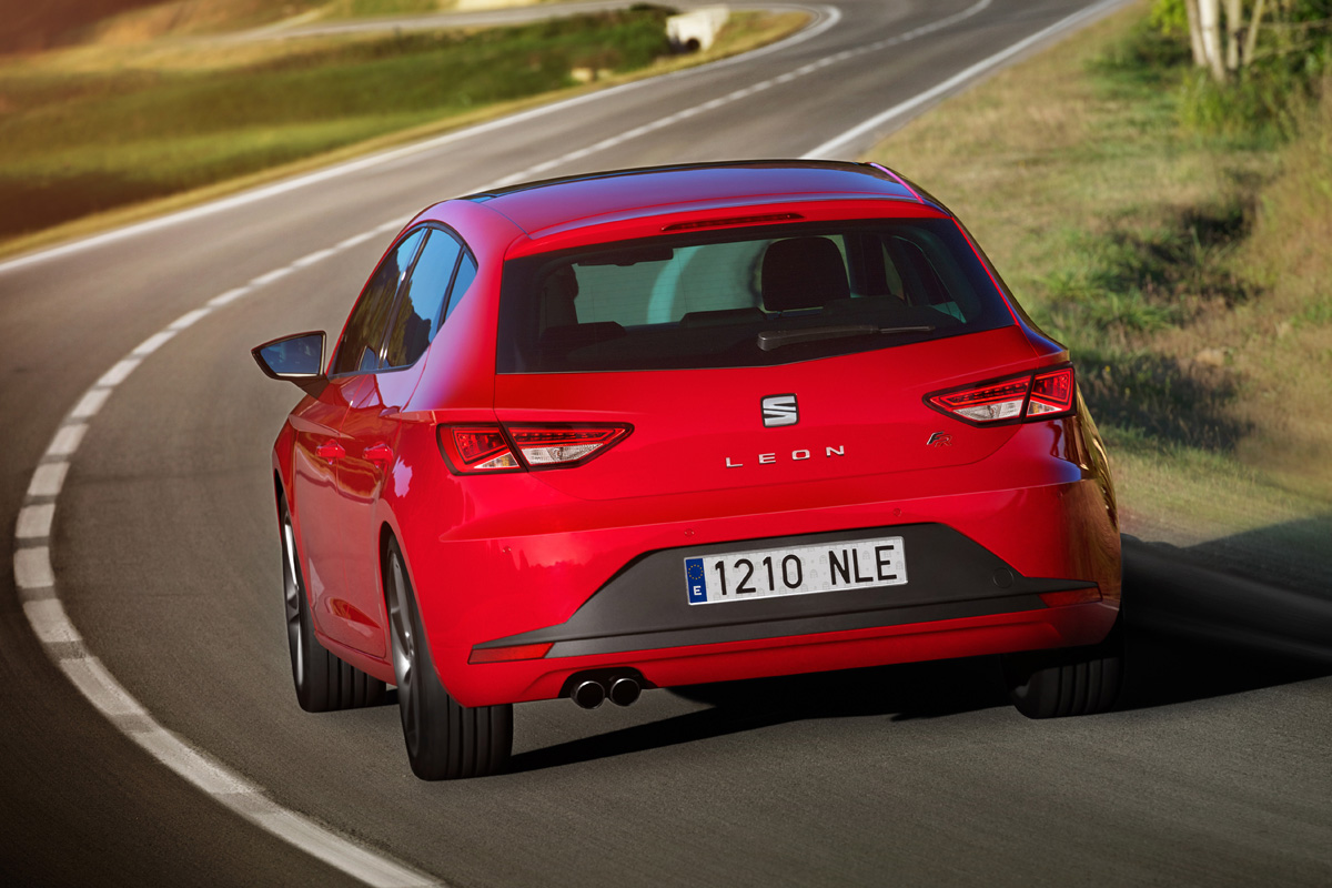 SEAT Leon 2.0 TDI FR rear action