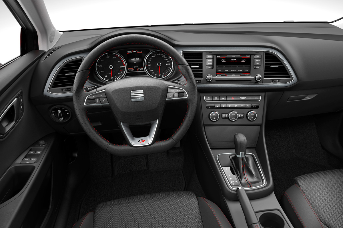 SEAT Leon 2.0 TDI FR dash
