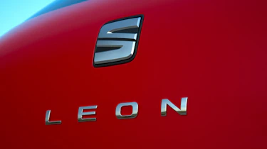 SEAT Leon 2.0 TDI FR centre console