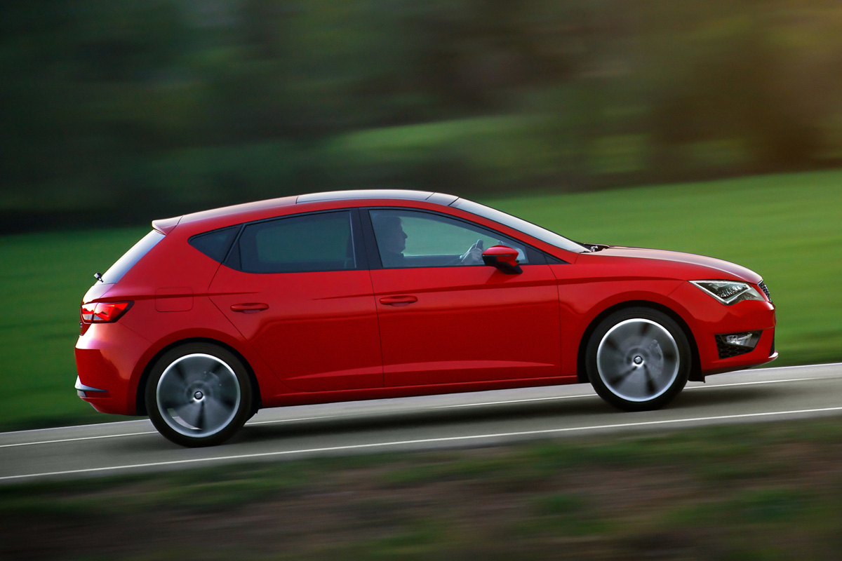 SEAT Leon 2.0 TDI FR profile