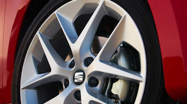 SEAT Leon 2.0 TDI FR headlight