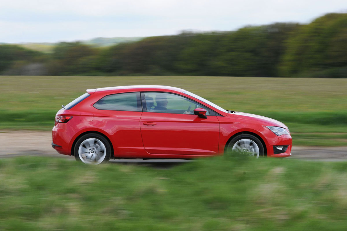 SEAT Leon SC FR panning