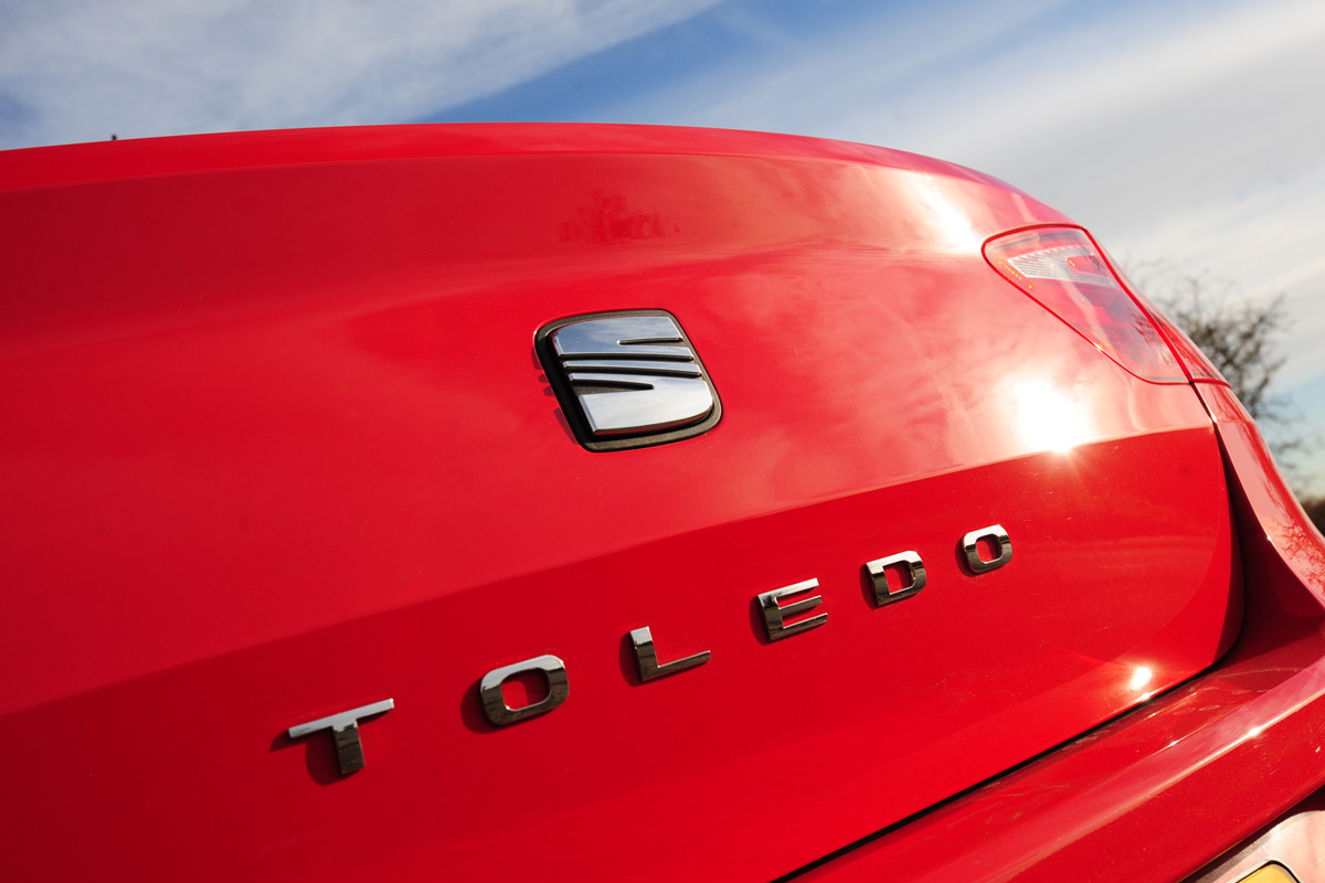 SEAT Toledo 1.2 TSI S badge