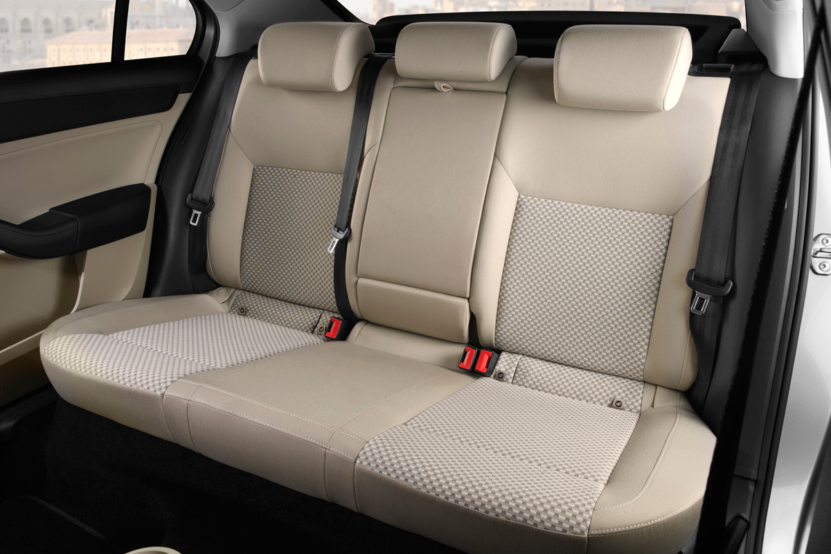 SEAT Toledo rear seats