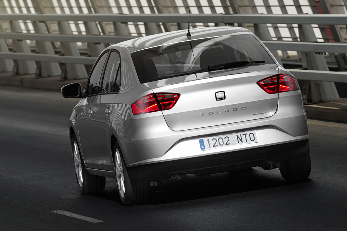 SEAT Toledo rear tracking