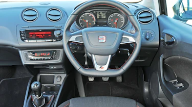 SEAT Ibiza FR interior