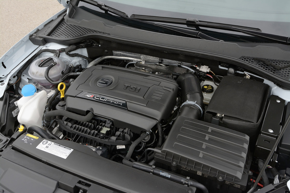 SEAT Leon Cupra 280 engine