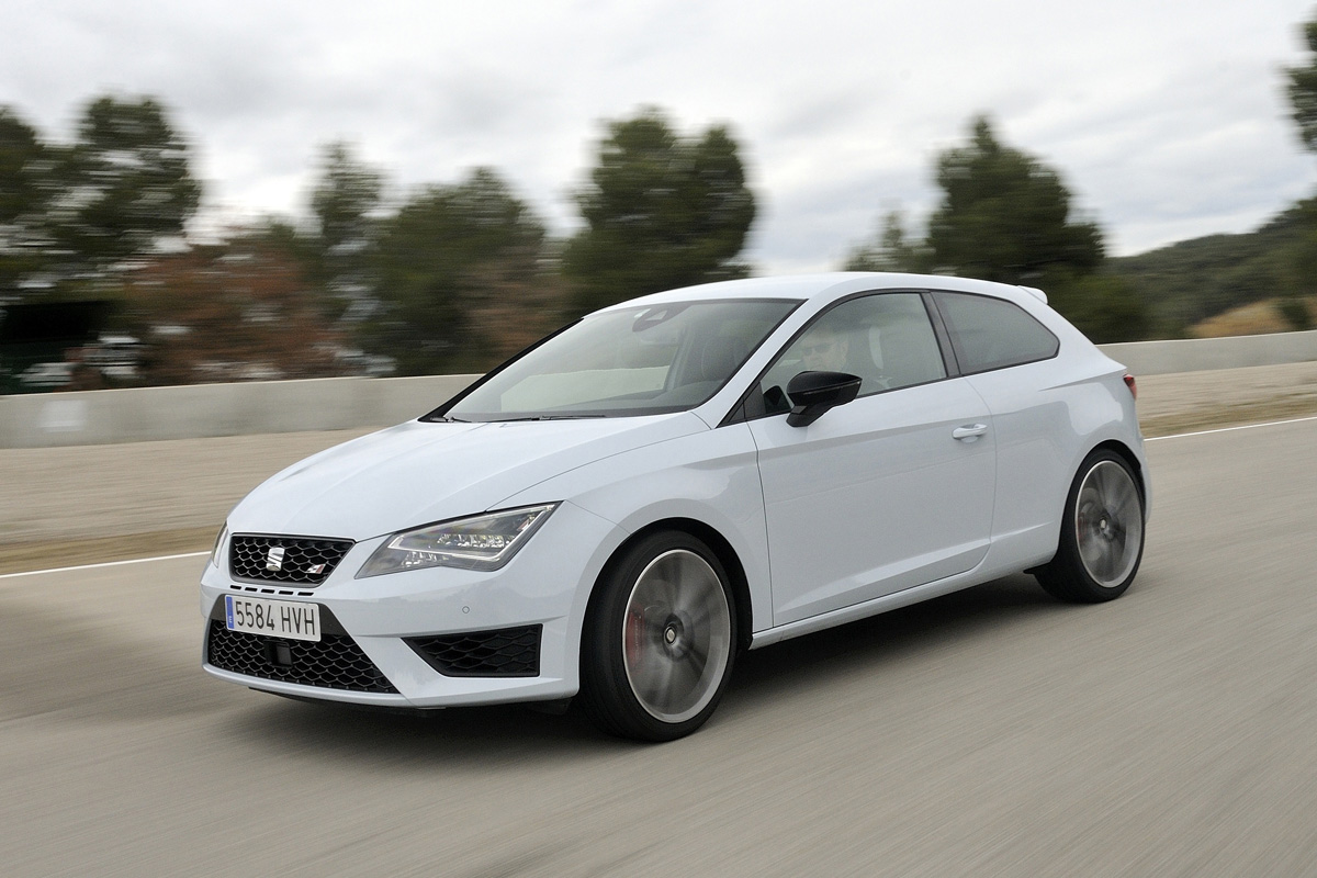SEAT Leon Cupra SC action 