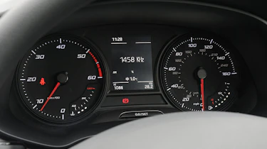 SEAT Leon SC dials