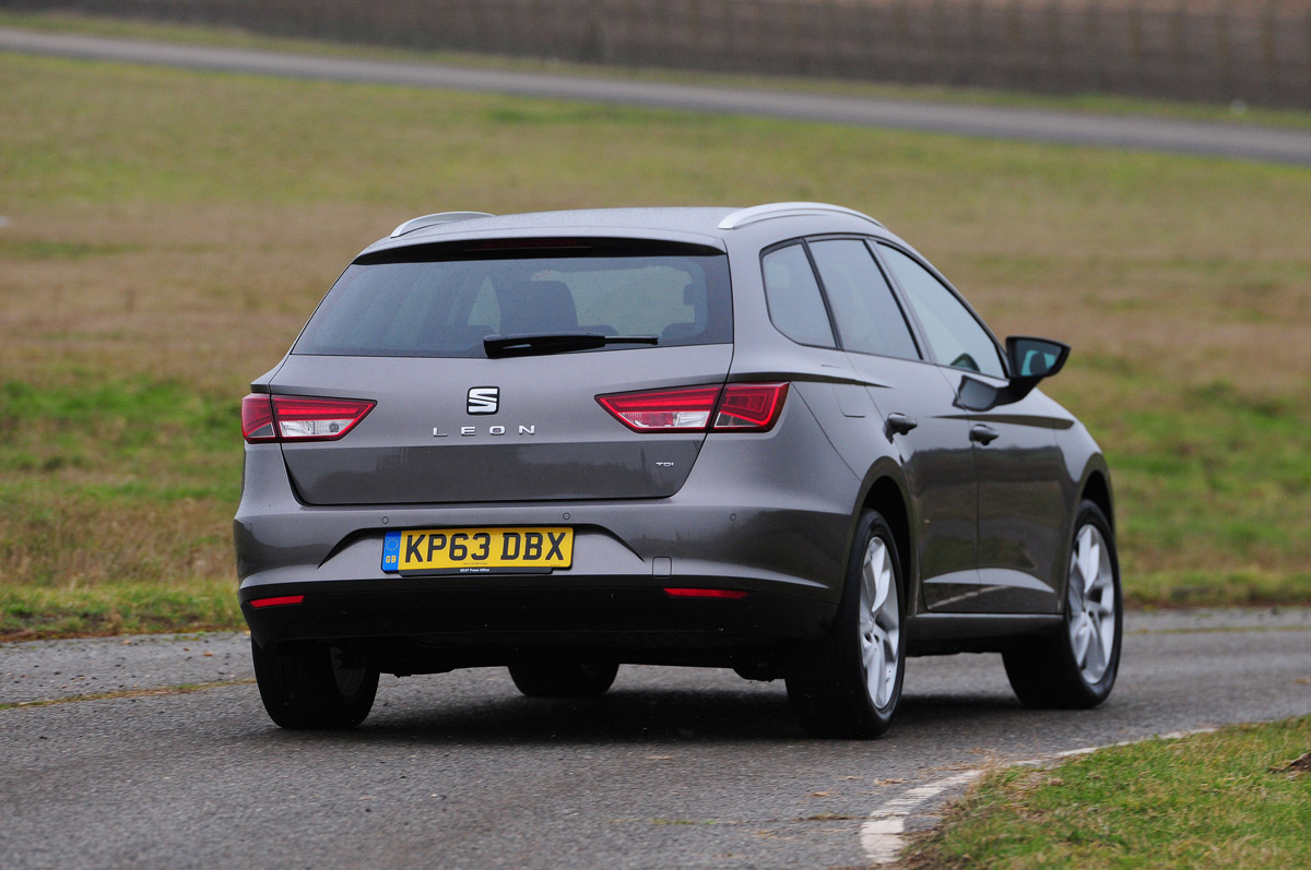 SEAT Leon ST estate rear action